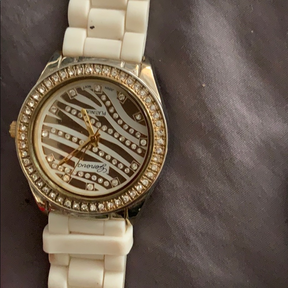Watches - Picture 4 of 9